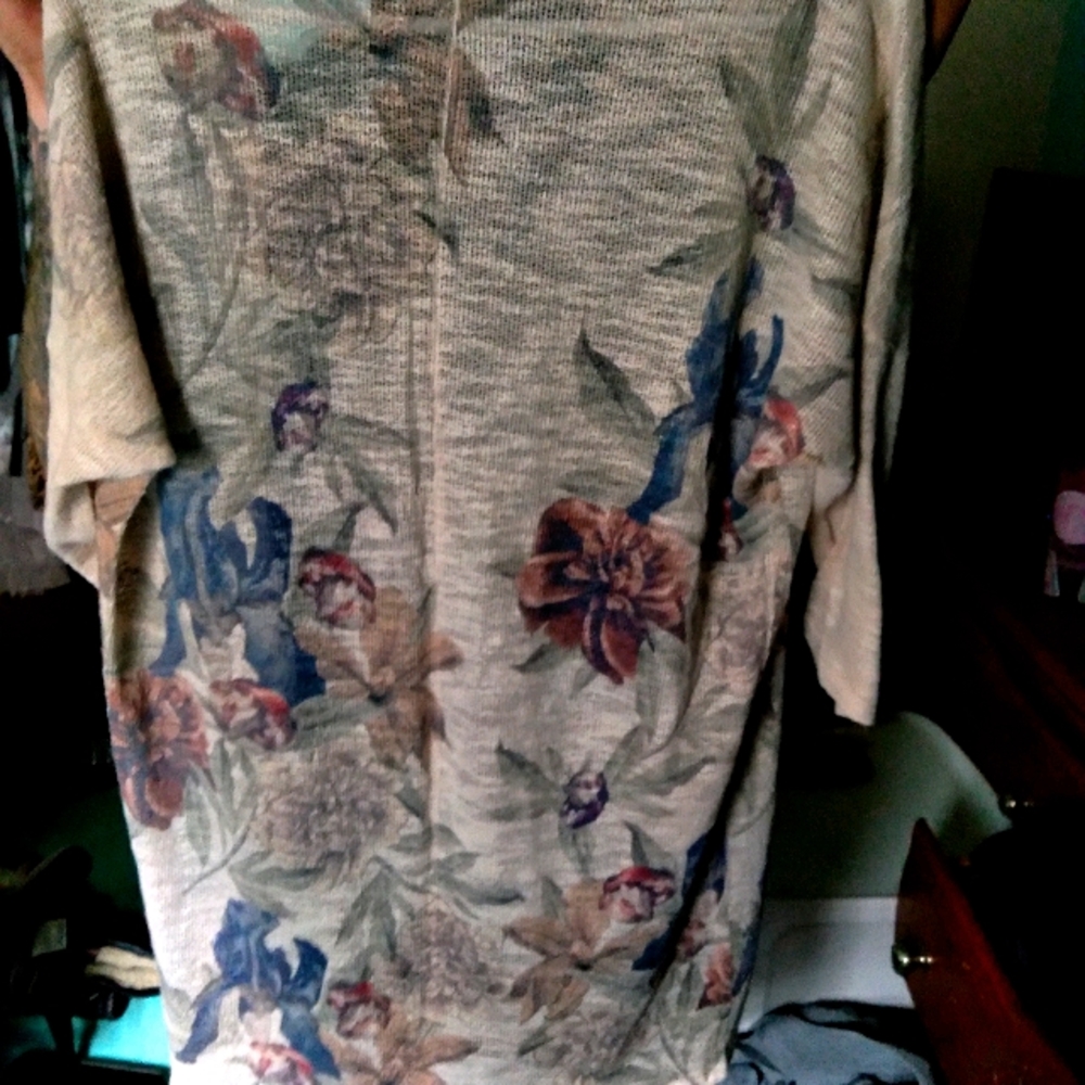 Light Over shirt with orchids roses lilies